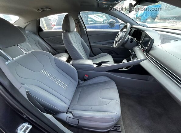5NPLM4AG8MH013446 2021 HYUNDAI ELANTRA Gray უკანა ხედი