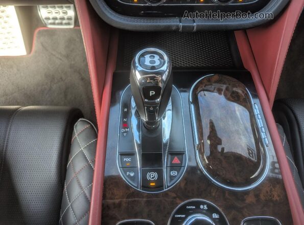 SJAAC2ZV8JC021962 2018 BENTLEY BENTAYGA Черный Вид задней части салона