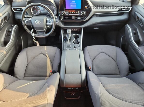 5TDKDRBH3PS031898 2023 TOYOTA HIGHLANDER Silver Widok zestawu wskaźników