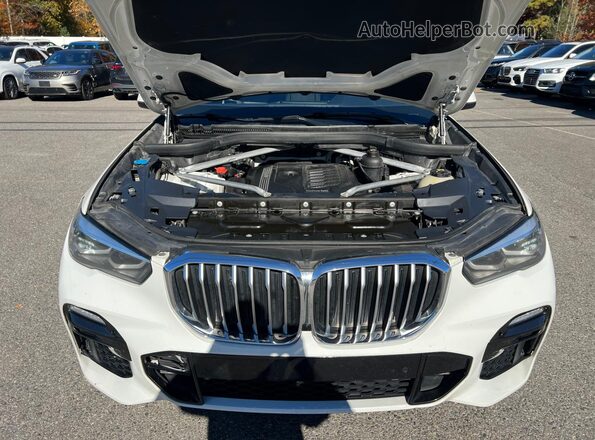 5UXCR4C01LLW64024 2020 BMW X5 White Вид щитка приладів