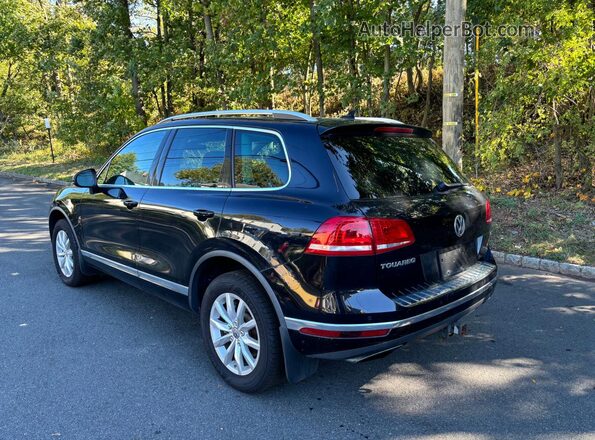 WVGEF7BP9HD004779 2017 VOLKSWAGEN TOUAREG Black 