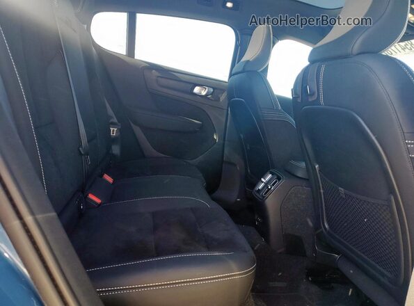 YV4ED3GL0P2057824 2023 VOLVO C40 Синий Вид подкапотного пространства