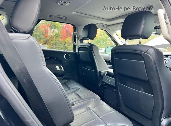 SALRG2RV9L2426705 2020 LAND ROVER DISCOVERY Black Widok z tyłu