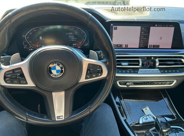 5UXCR4C01LLW64024 2020 BMW X5 White Вид панелі приладів