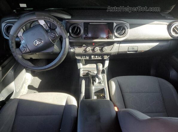 5TFAZ5CN6KX078162 2019 TOYOTA LE Silver 