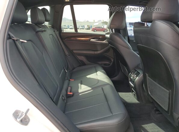 5UXTR9C55JLC74634 2018 BMW X3 Белый 