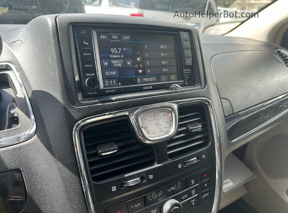 2C4RC1BG1GR259868 2016 CHRYSLER OTHER Silver 