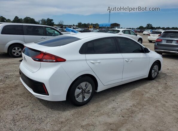 KMHC65LC8JU064968 2018 HYUNDAI IONIQ White Передня права чверть