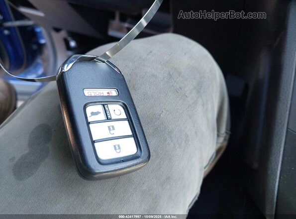 7FARW1H82LE001232 2020 HONDA CR-V Blue Вид панелі приладів