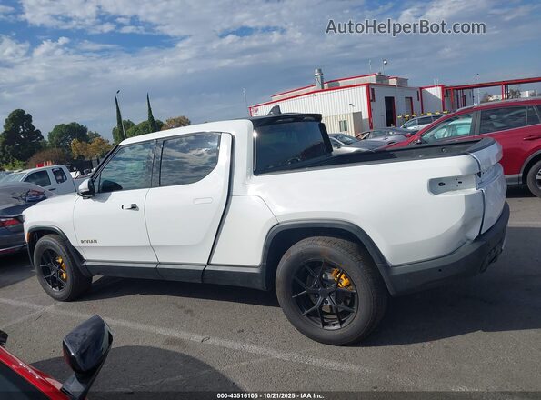 7FCTGAAA1NN015309 2022 RIVIAN R1T White Vista interior de 360 grados
