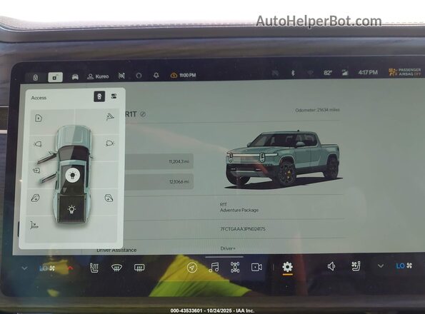 7FCTGAAA3PN024175 2023 RIVIAN R1T Gray უკანა სავარძლების ხედი