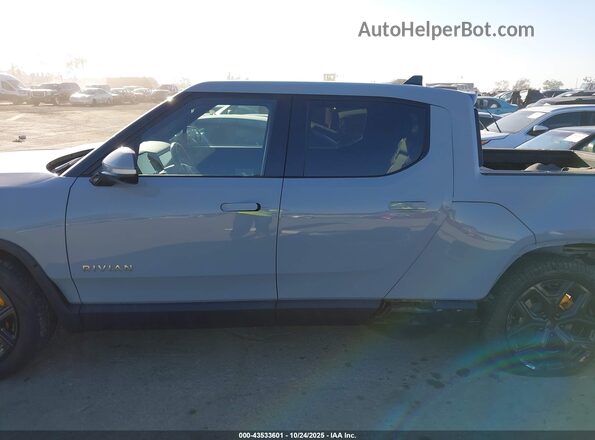 7FCTGAAA3PN024175 2023 RIVIAN R1T Gray სალონის 360-გრადუსიანი ხედი