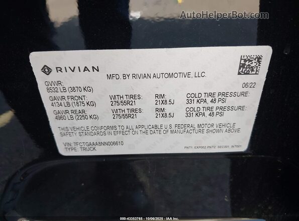 7FCTGAAA8NN006610 2022 RIVIAN R1T Black 