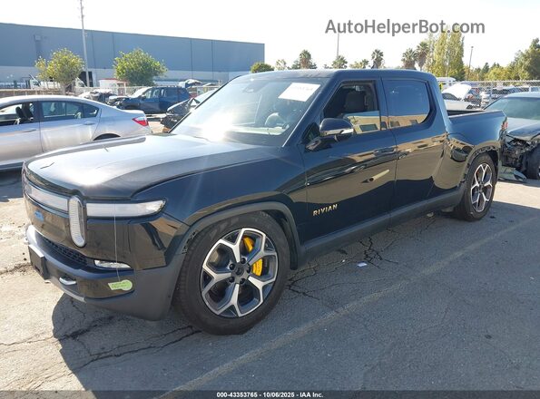 7FCTGAAA8NN006610 2022 RIVIAN R1T Black 