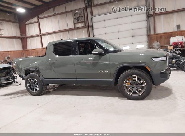 7FCTGAAL2NN000724 2022 RIVIAN R1T Green უკანა სალონის ხედი