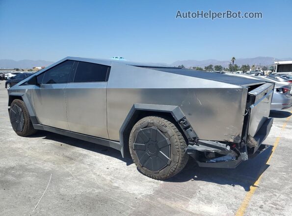 7G2CEHED2RA004553 2024 TESLA CYBERTRUCK Silver 