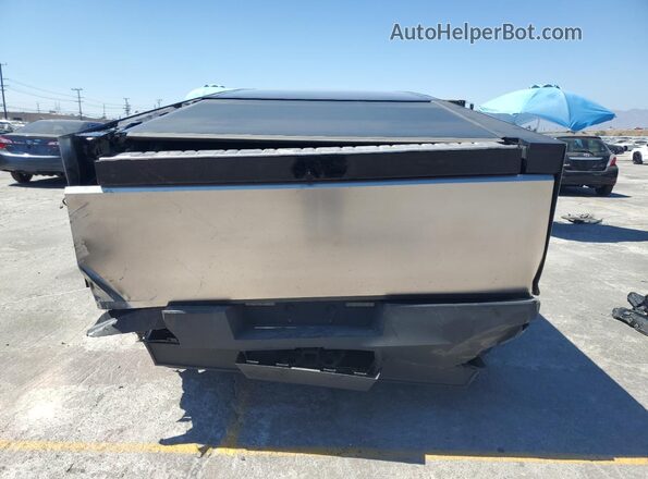 7G2CEHED2RA004553 2024 TESLA CYBERTRUCK Silver 