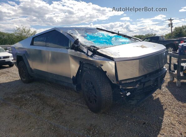 7G2CEHED4RA012413 2024 TESLA CYBERTRUCK Silver 