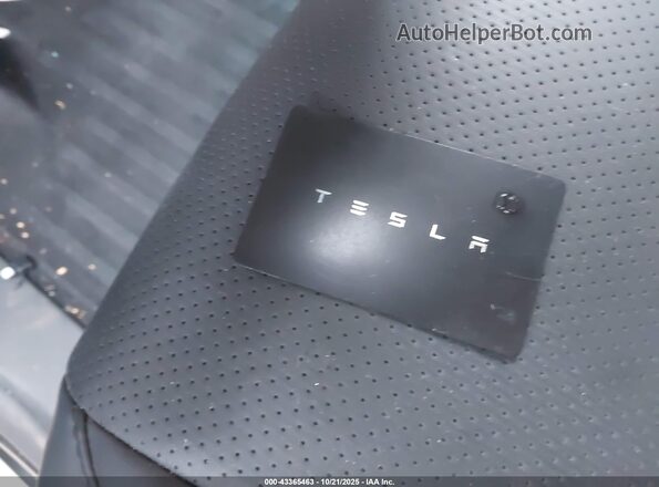 7G2CEHED5RA051673 2024 TESLA CYBERTRUCK Silver 