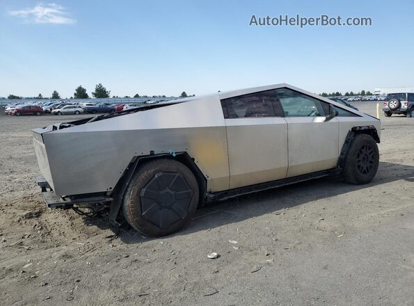 7G2CEHED6RA021355 2024 TESLA CYBERTRUCK Silver Հետևի աջ