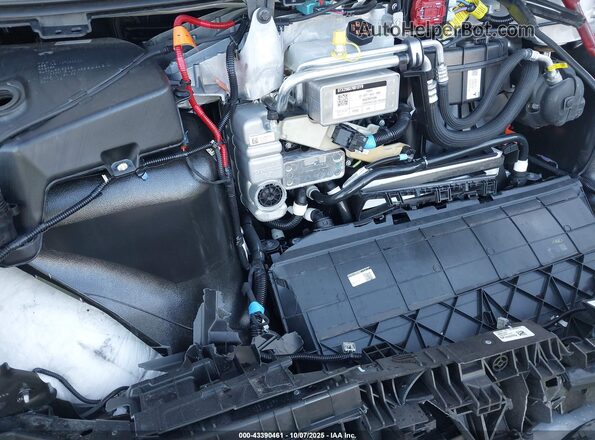 7G2CEHED6SA065555 2025 TESLA CYBERTRUCK Silver Widok z tyłu