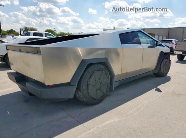 7G2CEHED9RA026288 2024 TESLA CYBERTRUCK Серебряный Задняя правая четверть