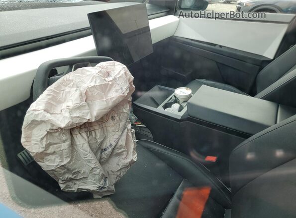 7G2CEHEDXRA016451 2024 TESLA CYBERTRUCK Turquoise 