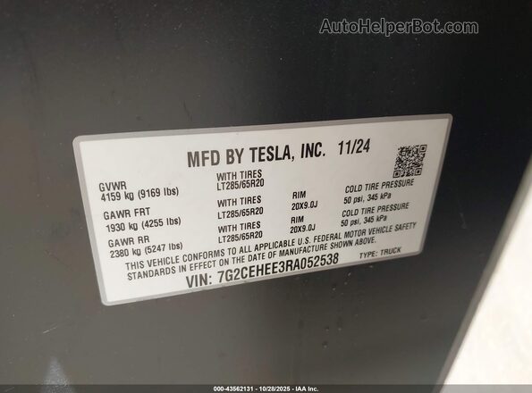 7G2CEHEE3RA052538 2024 TESLA CYBERTRUCK Silver 