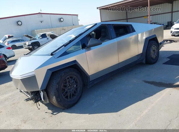 7G2CEHEE6SA062275 2025 TESLA CYBERTRUCK Gray Przód lewy