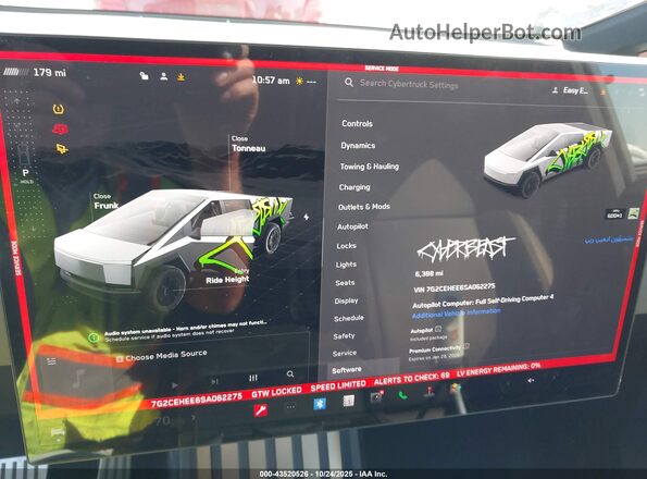 7G2CEHEE6SA062275 2025 TESLA CYBERTRUCK Gray Widok tylnych siedzeń