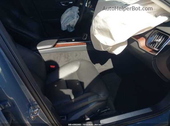 7JRL12FL4RG280633 2024 VOLVO S60 Blue Vista interior delantera