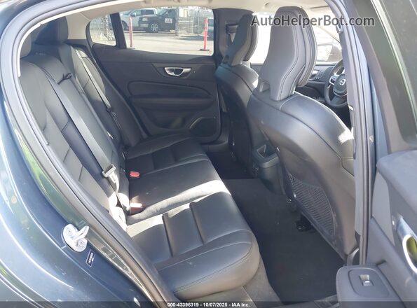 7JRL12FLXRG315336 2024 VOLVO S60 Navy VIN კოდის სტიკერის ხედი