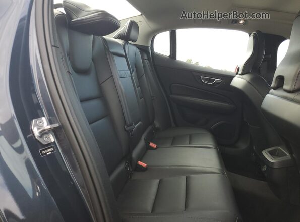 7JRL12FZ1NG189236 2022 VOLVO S60 Blue Widok tylnych siedzeń