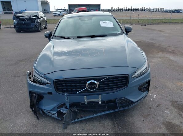 7JRL12FZXNG163041 2022 VOLVO S60 Blue Вид задньої частини салону