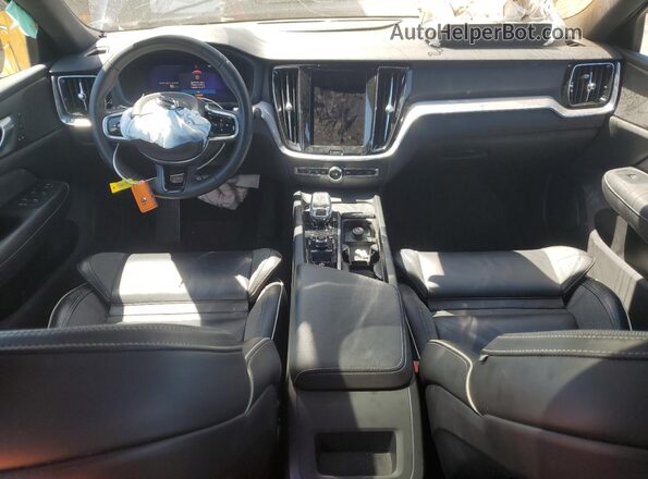 7JRL12TH1RG305875 2024 VOLVO S60 Black 