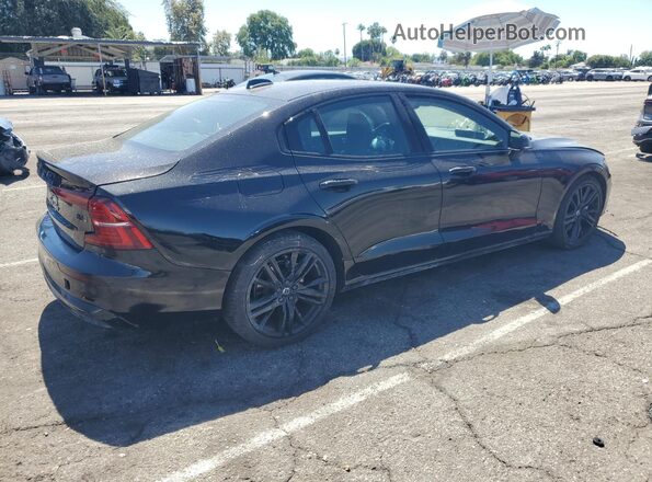 7JRL12TH1RG305875 2024 VOLVO S60 Black 