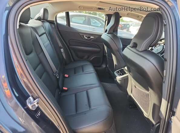 7JRL12TL0NG161640 2022 VOLVO S60 Blue 