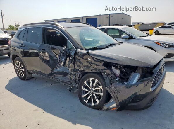 7MUEAAAGXPV061874 2023 TOYOTA LL Black Przód prawy