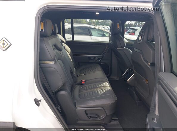 7PDSGABA6PN017536 2023 RIVIAN R1S White Vista de la etiqueta del VIN