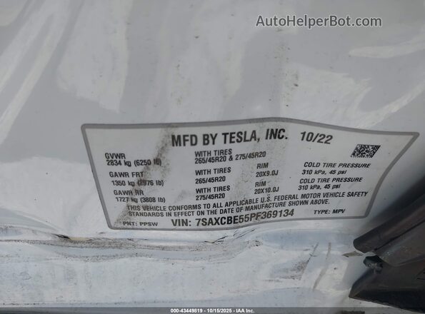 7SAXCBE55PF369134 2023 TESLA MODEL X White Engine compartment view