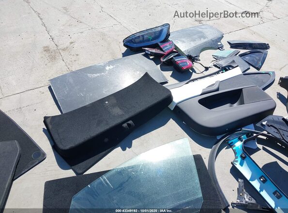 7SAXCBE55SF472241 2025 TESLA MODEL X Red Instrument cluster view