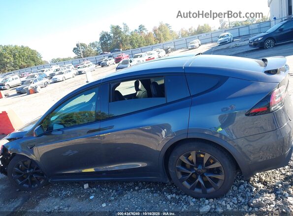 7SAXCBE59PF376507 2023 TESLA MODEL X Gray უკანა სალონის ხედი