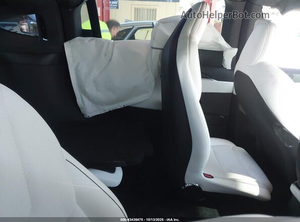 7SAXCBE60SF462340 2025 TESLA MODEL X Black VIN sticker view