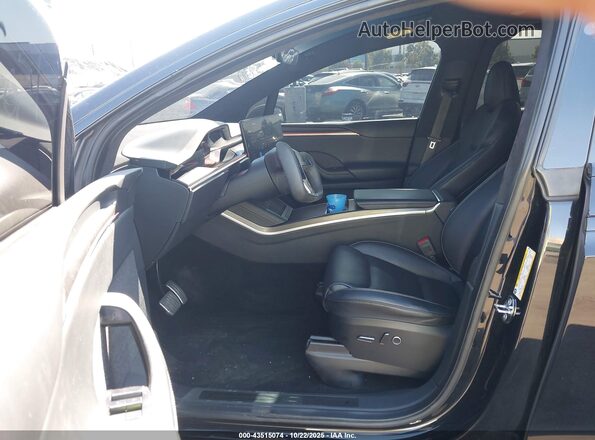 7SAXCBE62NF349607 2022 TESLA MODEL X Black Front interior view