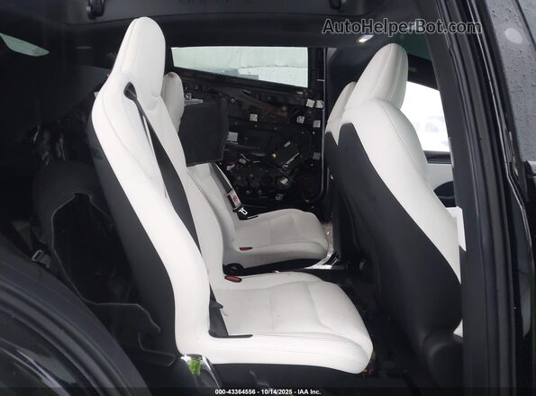 7SAXCBE63RF440021 2024 TESLA MODEL X Black VIN կոդի պիտակի տեսք