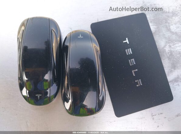 7SAXCBE68NF332875 2022 TESLA MODEL X White Dashboard view