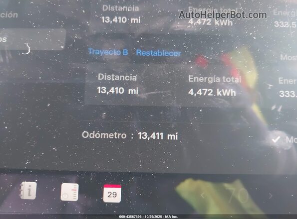 7SAYGAEE0SF285203 2025 TESLA MODEL Y Black Widok wnętrza 360 stopni