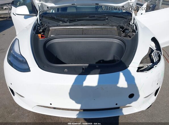 7SAYGAEE1NF336521 2022 TESLA MODEL Y White Вид ззаду