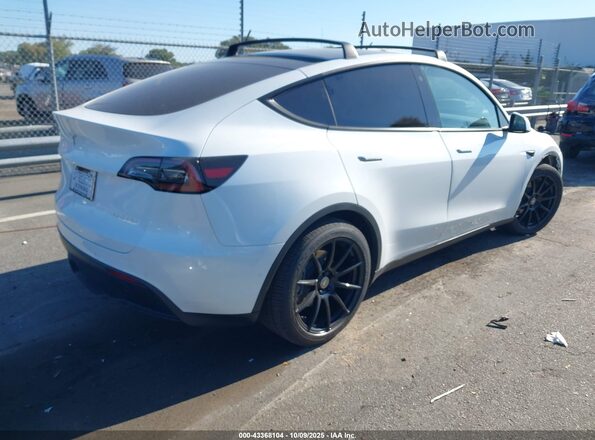 7SAYGAEE1NF336521 2022 TESLA MODEL Y White Задня права чверть