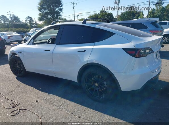 7SAYGAEE1NF336521 2022 TESLA MODEL Y White 